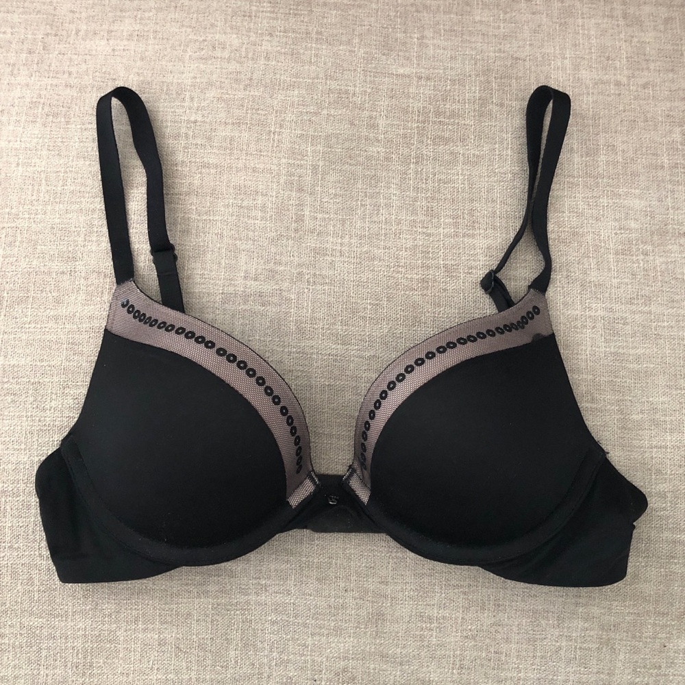 Victoria’s Secret Fabulous Plunge Sexy Mesh Sequin Push-Up Bra 32B Black